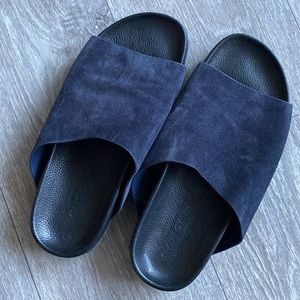 Vince suede sandals in navy blue (excellent condition!)
